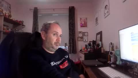 Snapshot of eastmidssoul chatting on 12.04.25 eastmidssoul online show from 12.04.25