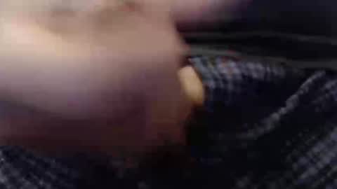 Snapshot of eat_a_peach2 chatting on 10.25.25 eat_a_peach2 online show from 10.25.25