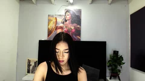 Snapshot of eban_dustan chatting on 12.19.25 Eban online show from 12.19.25