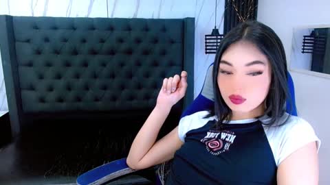 Snapshot of eban_dustan chatting on 02.19.26 Eban online show from 02.19.26