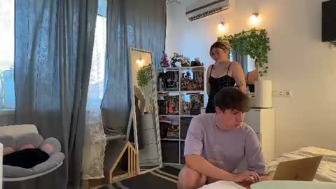 Custom content and video calls are available as well  online show from 08.02.26