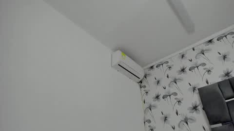 ebanolily online show from 02.12.26