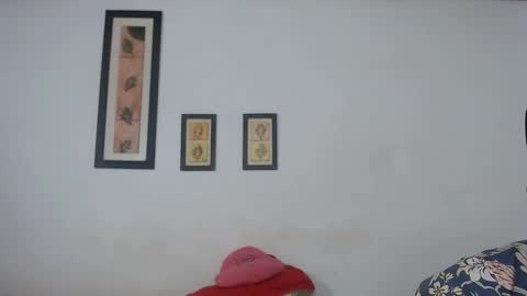 Laraand Drake online show from 01.19.25