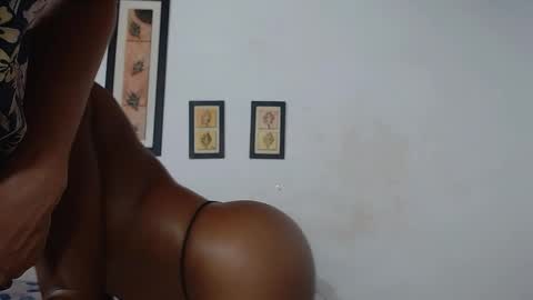 Laraand Drake online show from 02.17.25