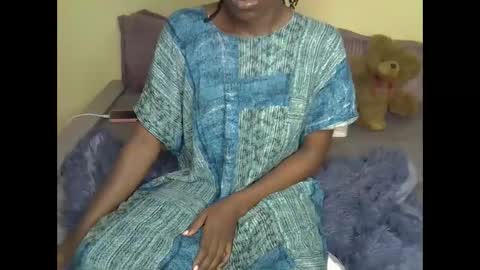 Snapshot of eboniana chatting on 02.18.25 eboniana online show from 02.18.25