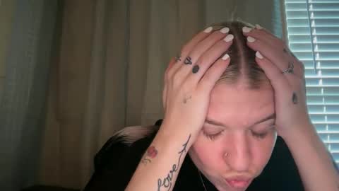 Snapshot of ebony8ivory chatting on 11.01.25 americnbarbie online show from 11.01.25