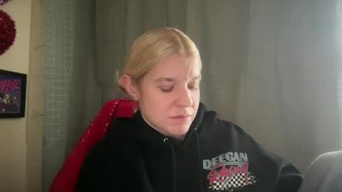 Snapshot of ebony8ivory chatting on 11.21.25 americnbarbie online show from 11.21.25