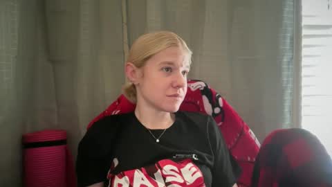 Snapshot of ebony8ivory chatting on 11.22.25 americnbarbie online show from 11.22.25