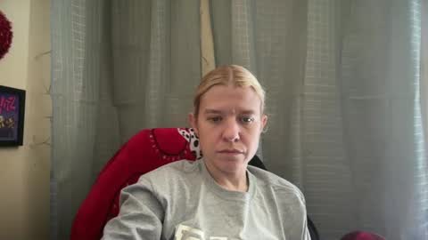 Snapshot of ebony8ivory chatting on 11.23.25 americnbarbie online show from 11.23.25