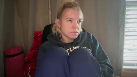 Snapshot of ebony8ivory chatting on 12.02.25 americnbarbie online show from 12.02.25