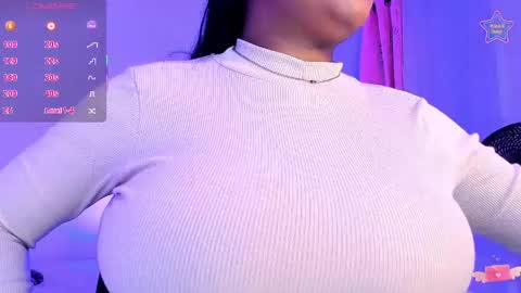 Snapshot of ebony__queen2 chatting on 04.12.26 ebony__queen2 online show from 04.12.26