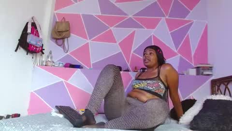 Snapshot of ebony_alika chatting on 10.01.25 Alika Ashanti online show from 10.01.25