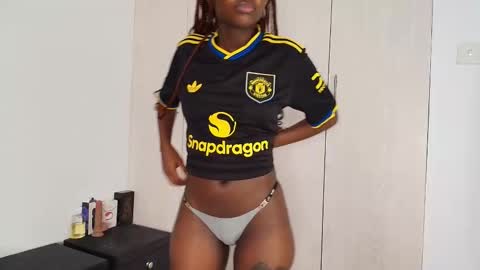 Snapshot of ebony_angelina chatting on 10.24.25 Angelina online show from 10.24.25