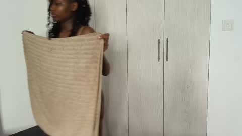 Snapshot of ebony_angelina chatting on 11.14.25 Angelina online show from 11.14.25