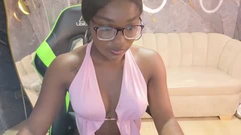 Snapshot of ebony_cherry_cn chatting on 07.29.26 ebony_cherry_cn online show from 07.29.26