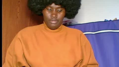 Snapshot of ebony_choco2 chatting on 04.01.26 ebony choco2 online show from 04.01.26