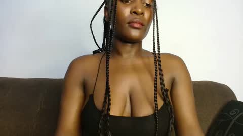 ebony online show from 10.13.25