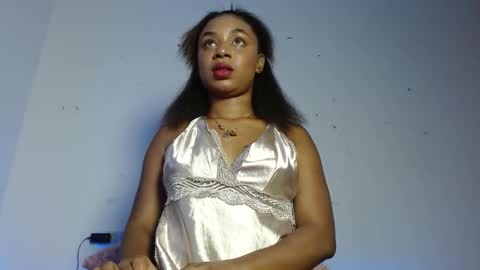 Snapshot of ebony_joness2 chatting on 10.02.25 maria online show from 10.02.25