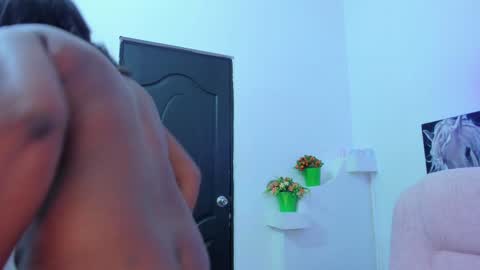 Snapshot of ebony_katterin chatting on 01.31.25 ebony_katterin online show from 01.31.25