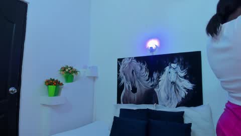 Snapshot of ebony_katterin chatting on 02.04.25 ebony_katterin online show from 02.04.25