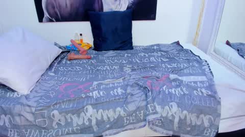 Snapshot of ebony_katterin chatting on 02.05.25 ebony_katterin online show from 02.05.25