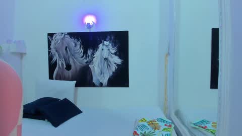 Snapshot of ebony_katterin chatting on 02.08.25 ebony_katterin online show from 02.08.25