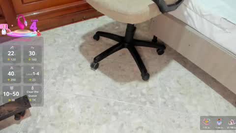 Snapshot of ebony_katterin chatting on 09.25.25 ebony_katterin online show from 09.25.25