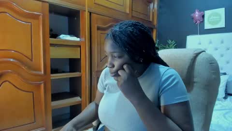 ebony_katterin online show from 04.13.26