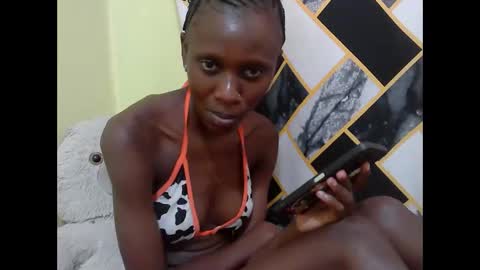 ebony_lisaaa online show from 05.16.26