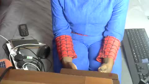 ebony merry online show from 11.28.25