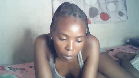 Snapshot of ebony_phoenix12 chatting on 11.04.25 ebony_phoenix12 online show from 11.04.25