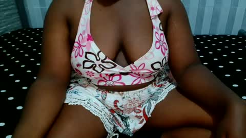 Snapshot of ebony_sabrina chatting on 06.15.26 Sabrina online show from 06.15.26