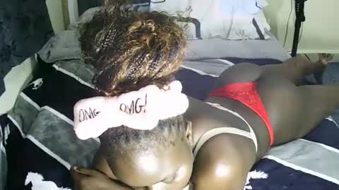 Snapshot of ebony_tasha chatting on 01.19.25 tasha online show from 01.19.25