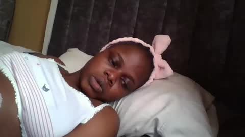 Snapshot of ebony_tasha chatting on 09.24.25 tasha online show from 09.24.25