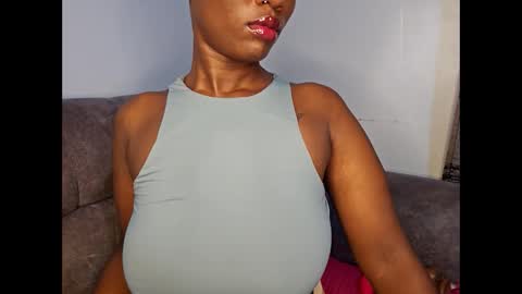 Ebony Melanie online show from 11.17.25