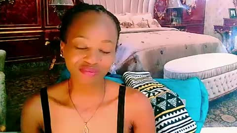 Snapshot of ebonycreamy69 chatting on 12.16.24 Nova online show from 12.16.24