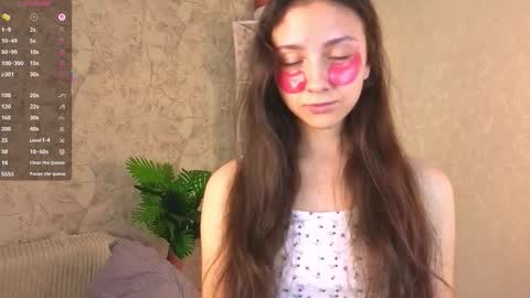 Snapshot of ebonyleibenstein chatting on 02.11.26 Milly online show from 02.11.26