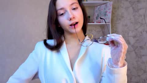 Snapshot of ebonyleibenstein chatting on 02.26.26 Milly online show from 02.26.26