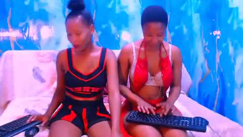 Snapshot of ebonypretty4u chatting on 10.03.25 ebonypretty4u online show from 10.03.25