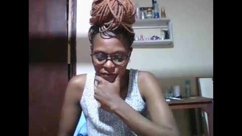 Snapshot of ebonyqueen4 chatting on 06.11.26 JACKLINE online show from 06.11.26