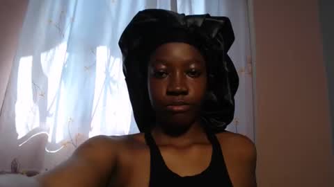 Snapshot of ebonysmiles00 chatting on 05.30.26 ebonysmiles00 online show from 05.30.26