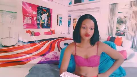 Snapshot of ebonystarlite1 chatting on 02.14.25 Candy online show from 02.14.25