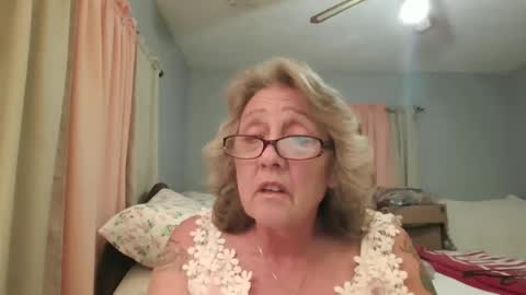 Lovebug1960 online show from 03.25.26