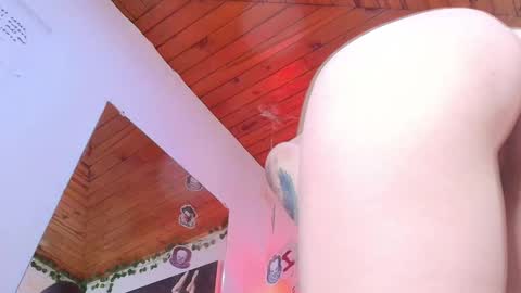 Snapshot of eda_bonne chatting on 11.01.25 Edda online show from 11.01.25