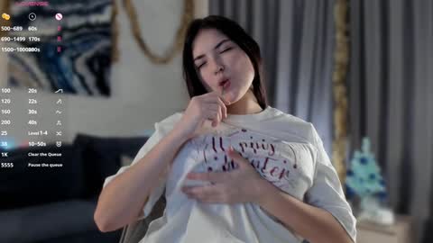 Viola online show from 12.25.24