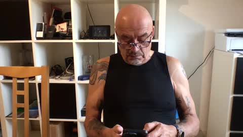 Snapshot of eddelmar chatting on 01.07.25 eddelmar online show from 01.07.25