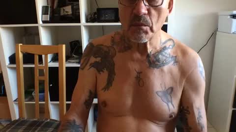 Snapshot of eddelmar chatting on 01.20.25 eddelmar online show from 01.20.25