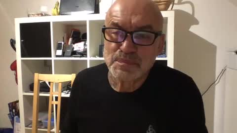 Snapshot of eddelmar chatting on 02.10.25 eddelmar online show from 02.10.25