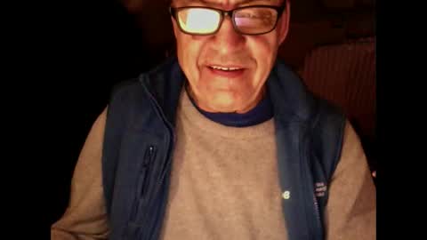 Snapshot of eddelmar chatting on 02.20.25 eddelmar online show from 02.20.25