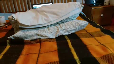 eddy_1968 online show from 12.31.24